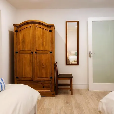 The Old Post Office * Renvyle